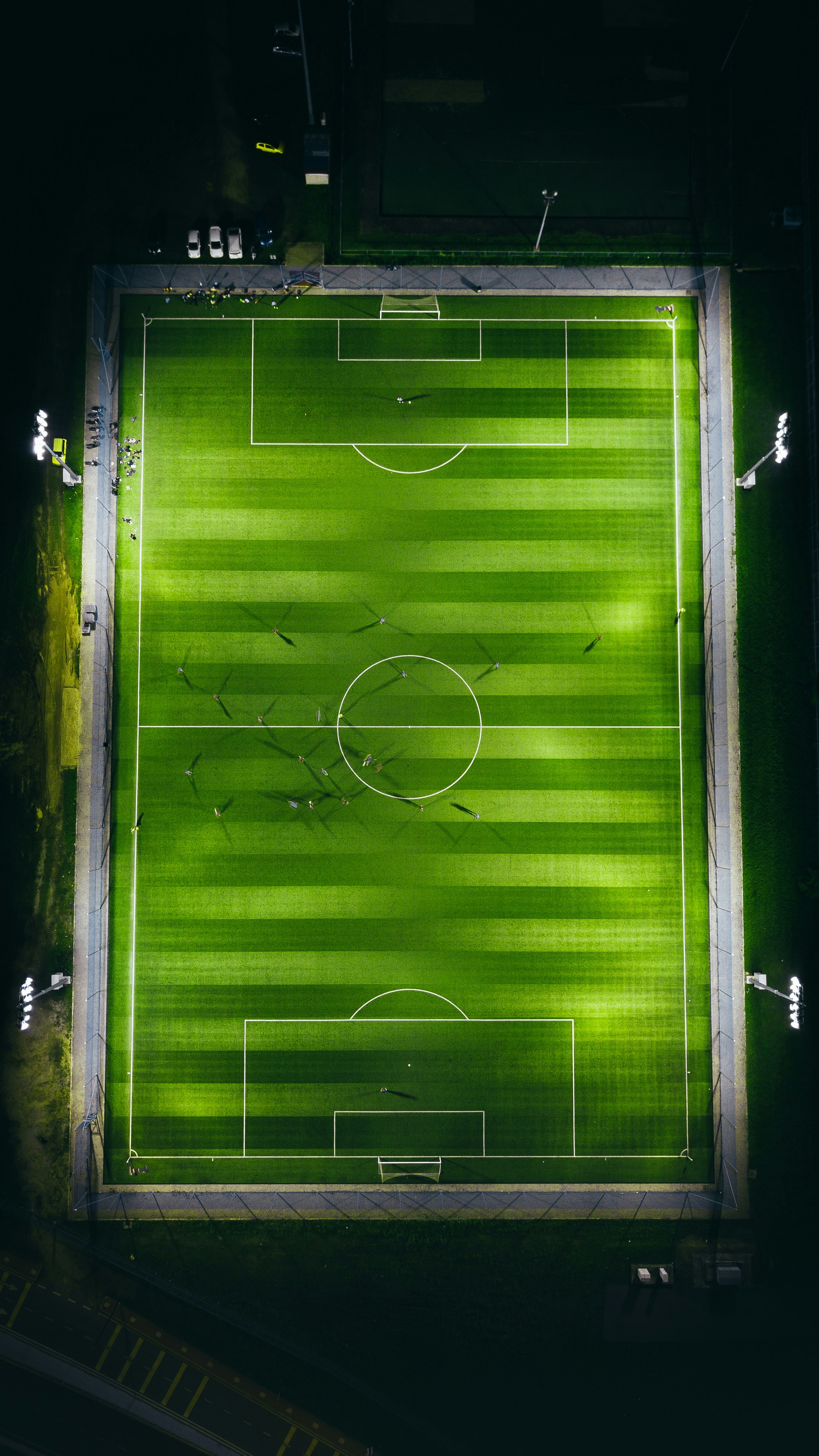 Campo di calcio foto di Izuddin Helmi Adnan di Unsplash